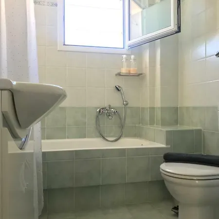 J&f Agios Andreas Apartamento